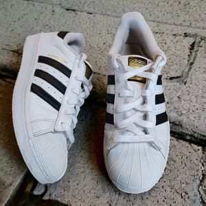 Adidas Originals Superstar 3 Stripe gold Label.